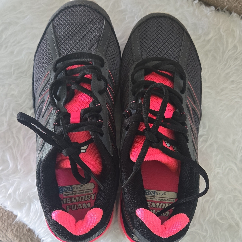 Fila Women's Gray and Neon Pink Athletic Shoes